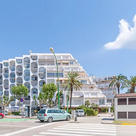 Estudio Moderno Frente Al Mar Con Aire Acondicionado En - Hisp-288-63