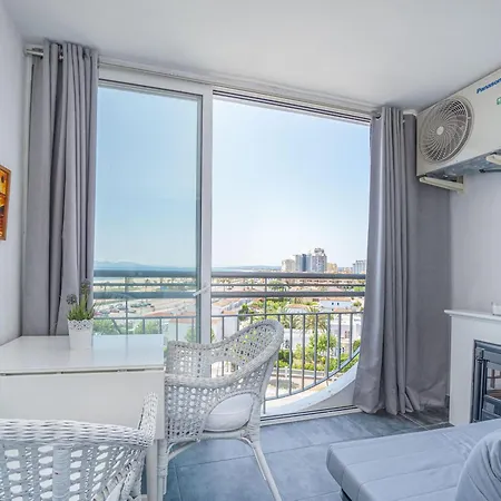 Apartament Moderne En Bord De Avec Climatisation A *