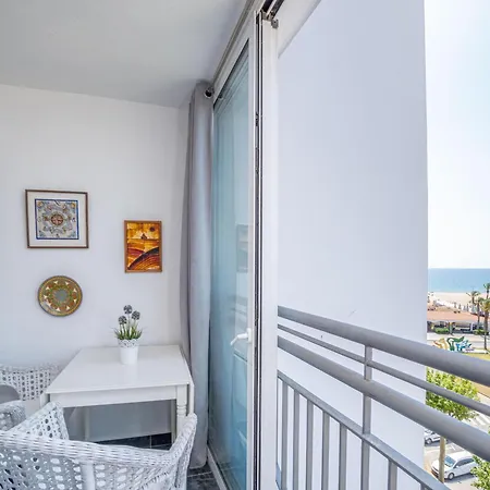 Apartament Moderne En Bord De Avec Climatisation A Empuriabrava