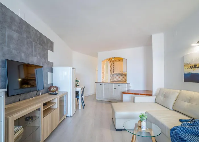 Estudio Moderno Frente Al Mar Con Aire Acondicionado En - Hisp-288-63 *
